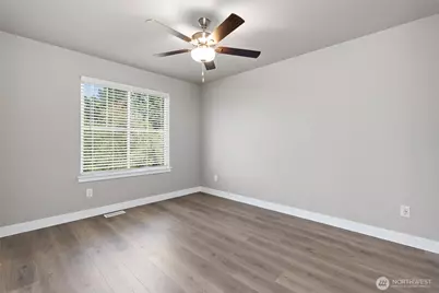 8760 151st Street E, Puyallup, WA 98375 - Photo 30
