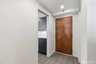 2201 3rd Ave, Seattle, WA 98121 - Photo 26