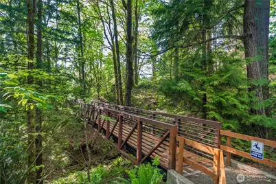 6825 SE Cougar Mountain Way, Bellevue, WA 98006 - Photo 8