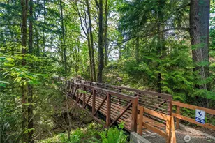 6825 SE Cougar Mountain Way, Bellevue, WA 98006 - Photo 8