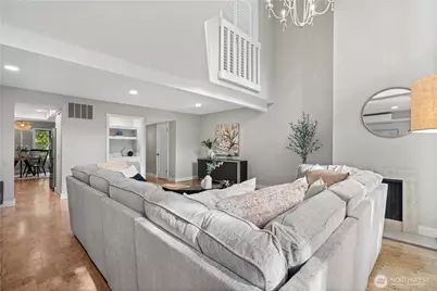 13730 15th Avenue NE #E203, Seattle, WA 98125 - Photo 16