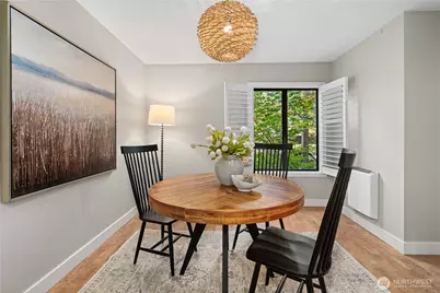 13730 15th Avenue NE #E203, Seattle, WA 98125 - Photo 4