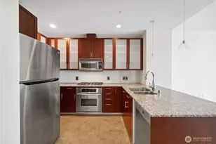 2033 2nd Ave, Seattle, WA 98121 - Photo 12
