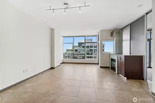 2033 2nd Ave, Seattle, WA 98121 - Photo 2