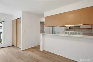 709 N 95th St, Seattle, WA 98103 - Photo 8