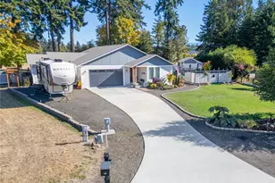 103 View Ridge Dr, Port Angeles, WA 98362 - Photo 2
