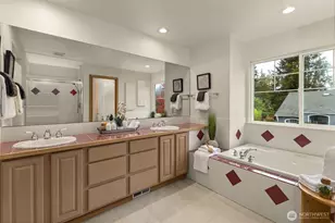 7922 NE 125th St, Kirkland, WA 98034 - Photo 38