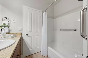 1215 Lawrence St, Port Townsend, WA 98368 - Photo 26
