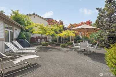 4811 Shattuck Place S #CC104, Renton, WA 98055 - Photo 32
