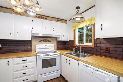 22142 133rd Street E, Bonney Lake, WA 98391 - Photo 10