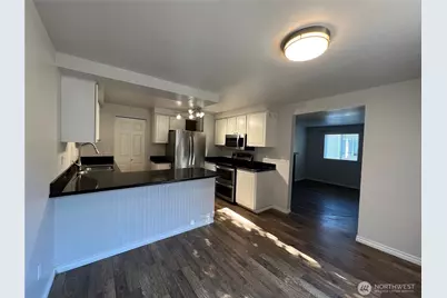12004 Slater Avenue NE #D5, Kirkland, WA 98034 - Photo 6