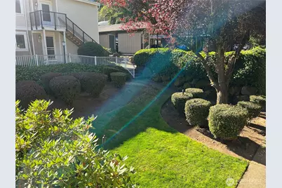 12004 Slater Avenue NE #D5, Kirkland, WA 98034 - Photo 10