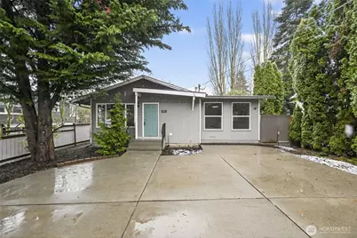 8742 3rd Avenue NW, Seattle, WA 98117 - Photo 2