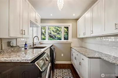1805 NW 95th Street, Seattle, WA 98117 - Photo 16
