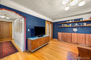 519 W Roy St, Seattle, WA 98119 - Photo 8