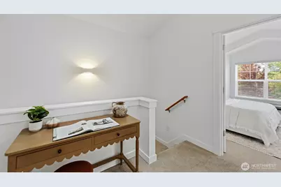 9513 Ashworth Avenue N #A, Seattle, WA 98103 - Photo 18