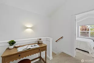 9513 Ashworth Ave N, Seattle, WA 98103 - Photo 18