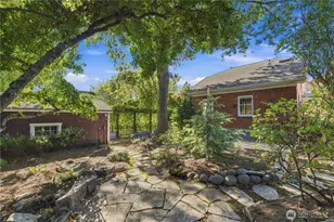 3910 Woodlawn Ave N, Seattle, WA 98103 - Photo 24
