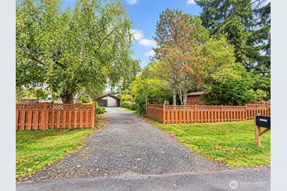 12601 12th Avenue NW, Marysville, WA 98271 - Photo 4