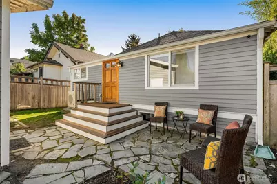 130 NW 74th Street, Seattle, WA 98117 - Photo 24