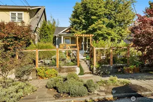 130 NW 74th St, Seattle, WA 98117 - Photo 6