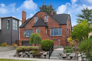 8046 11th Ave NW, Seattle, WA 98117 - Photo 2