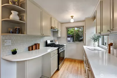 8046 11th Avenue NW, Seattle, WA 98117 - Photo 12