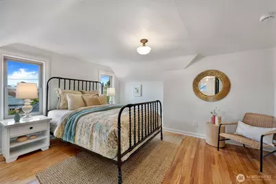 8046 11th Avenue NW, Seattle, WA 98117 - Photo 16