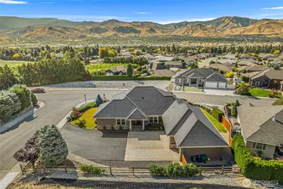 855 Briarwood Terrace, East Wenatchee, WA 98802 - Photo 2
