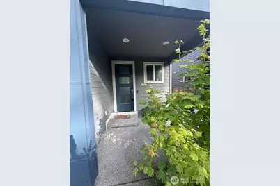 22713 35th Ave SE, Bothell, WA 98021 - Photo 2