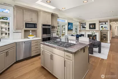 225 2nd Street S #D-8, Kirkland, WA 98033 - Photo 18