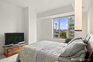 910 Lenora St, Seattle, WA 98121 - Photo 16