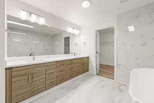 9525 S 221st Pl, Kent, WA 98031 - Photo 16