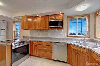 873 Rocky Point Drive, Camano Island, WA 98282 - Photo 14