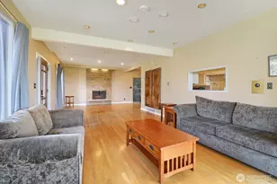 803 NE 72nd St, Seattle, WA 98115 - Photo 12