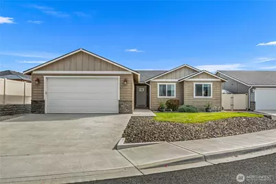 229 S Mystical Avenue, East Wenatchee, WA 98802 - Photo 1