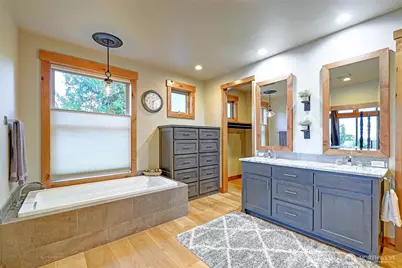 418 Tillicum Way, Camano Island, WA 98282 - Photo 20