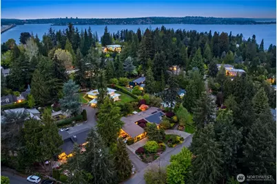 3215 78th Place NE, Medina, WA 98039 - Photo 1