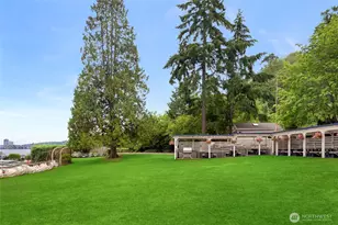 3938 NE Belvoir Pl, Seattle, WA 98105 - Photo 36