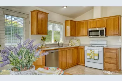 8806 60th Avenue E, Puyallup, WA 98371 - Photo 12