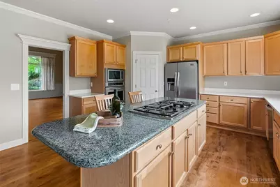 8701 113th Avenue SE, Newcastle, WA 98056 - Photo 8