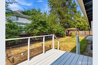 10404 NE 198th Street, Bothell, WA 98011 - Photo 32