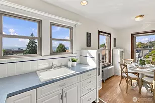 220 W Olympic Pl, Seattle, WA 98119 - Photo 28