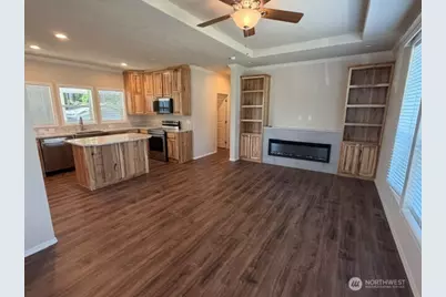 2101 S 324th Street #7, Federal Way, WA 98003 - Photo 2