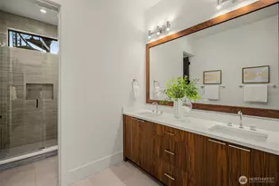 2659 90th Ave NE, Clyde Hill, WA 98004 - Photo 16