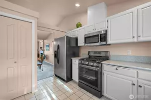 3726 N Heather Pl, Bellingham, WA 98226 - Photo 10