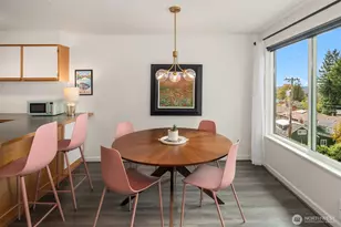 11239 Greenwood Ave N, Seattle, WA 98133 - Photo 16