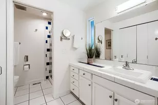 15301 SE 48th Dr, Bellevue, WA 98006 - Photo 12