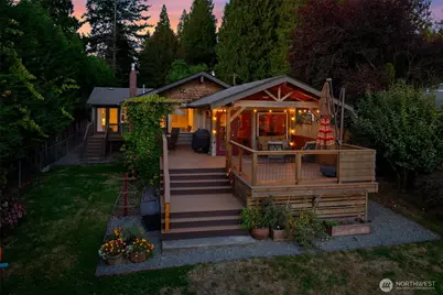30979 E Lake Morton Drive SE, Kent, WA 98042 - Photo 2