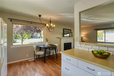 9016 12th Avenue NW, Seattle, WA 98117 - Photo 10